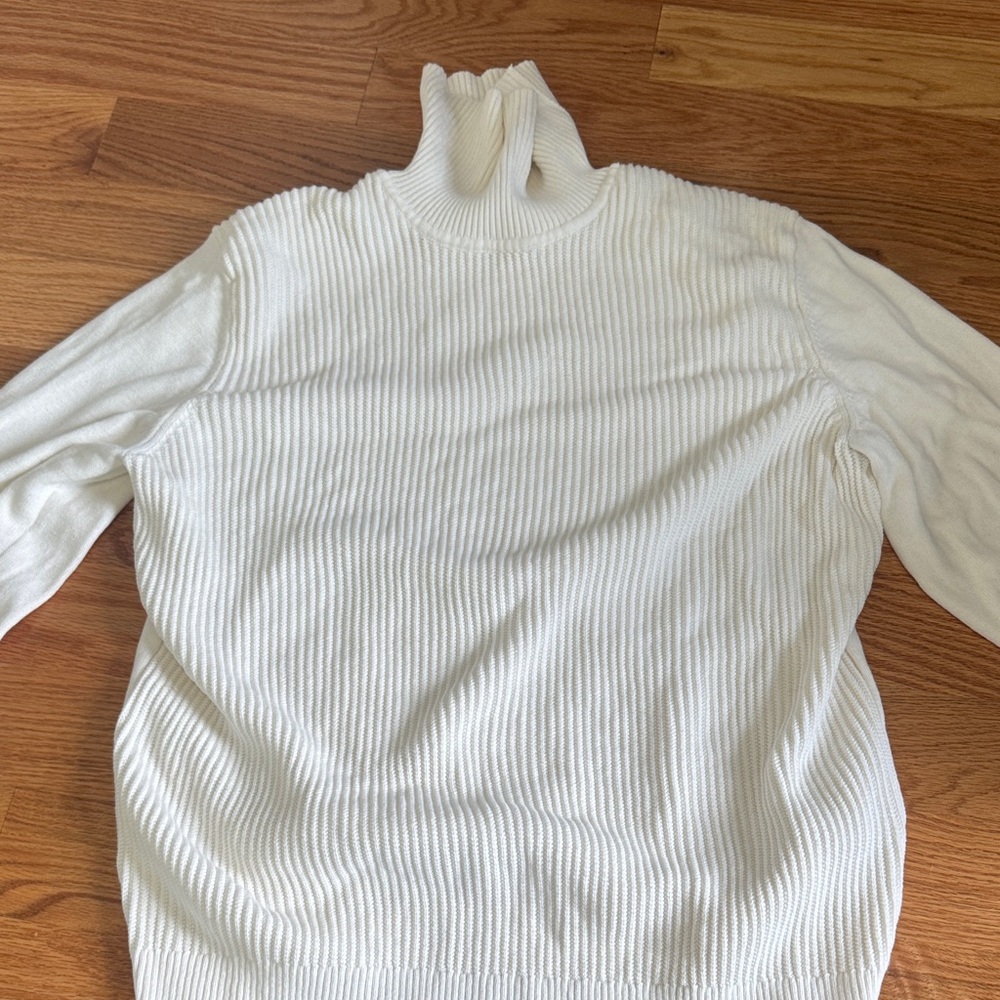 Club Room Cream Turtleneck Sweater